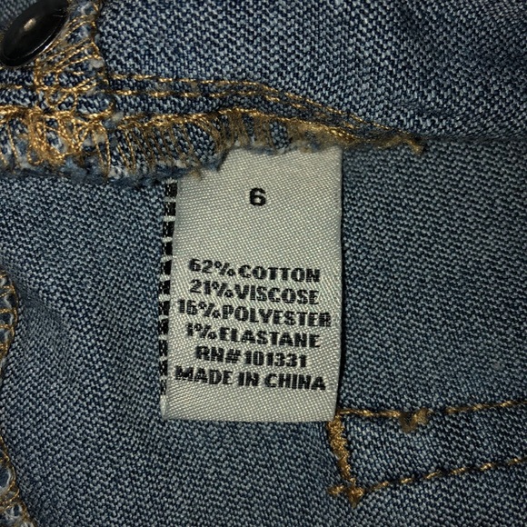 Women’s Refuge size 6 jeans - Picture 3 of 4